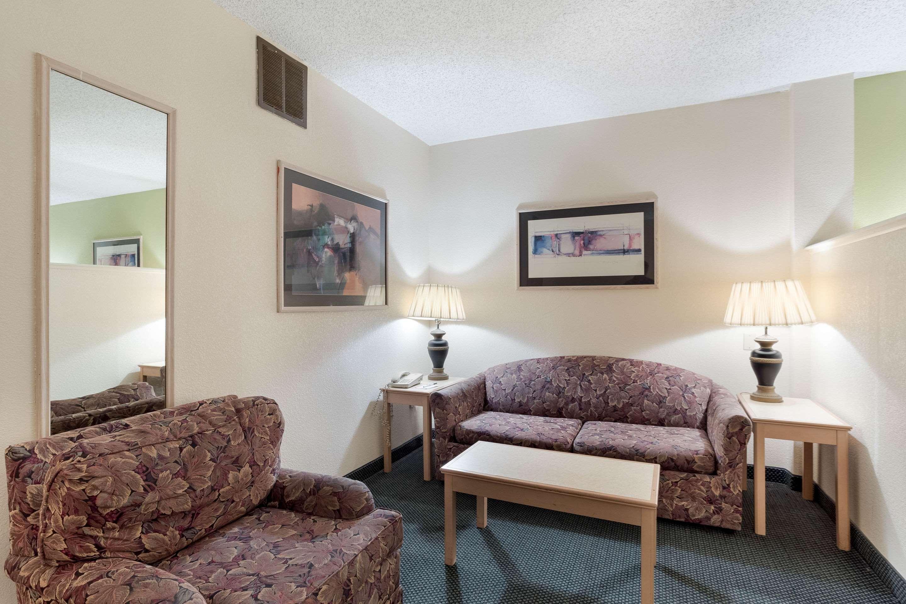 Quality Inn & Suites Paragould Exterior photo